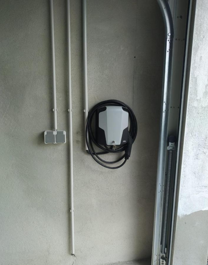 Grosszuegige Unterkunft Mit Terrasse Oberbrechen Exterior foto