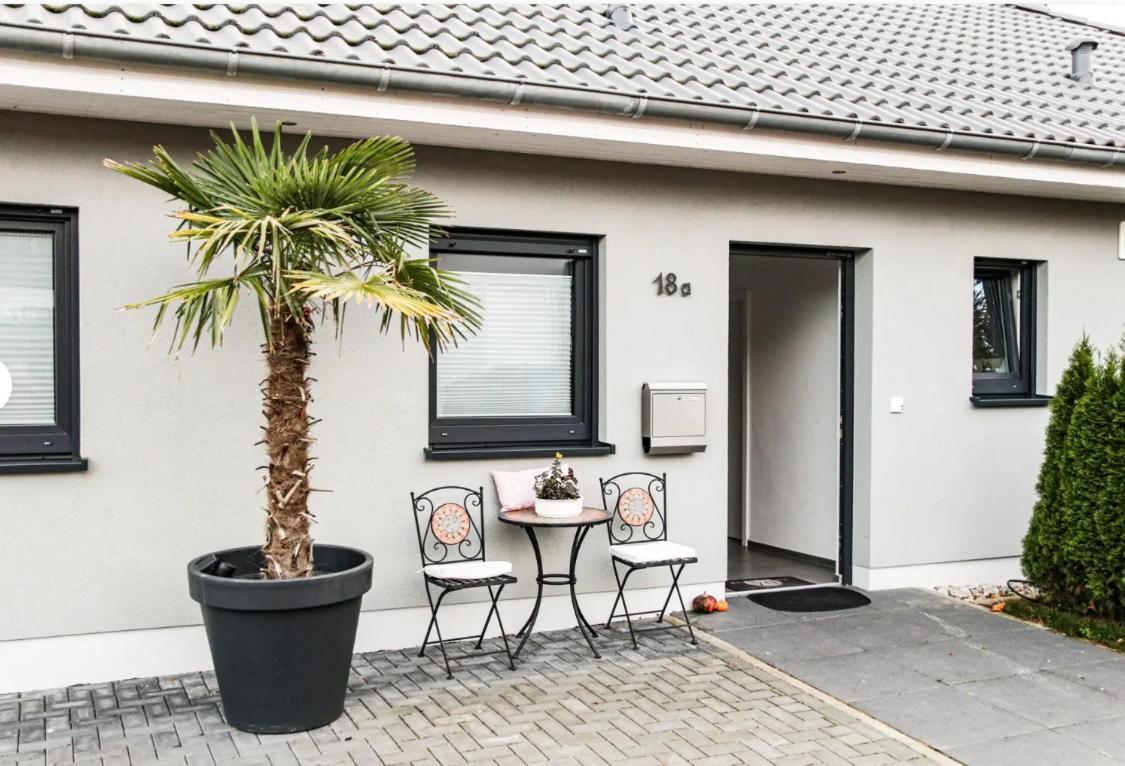 Grosszuegige Unterkunft Mit Terrasse Oberbrechen Exterior foto