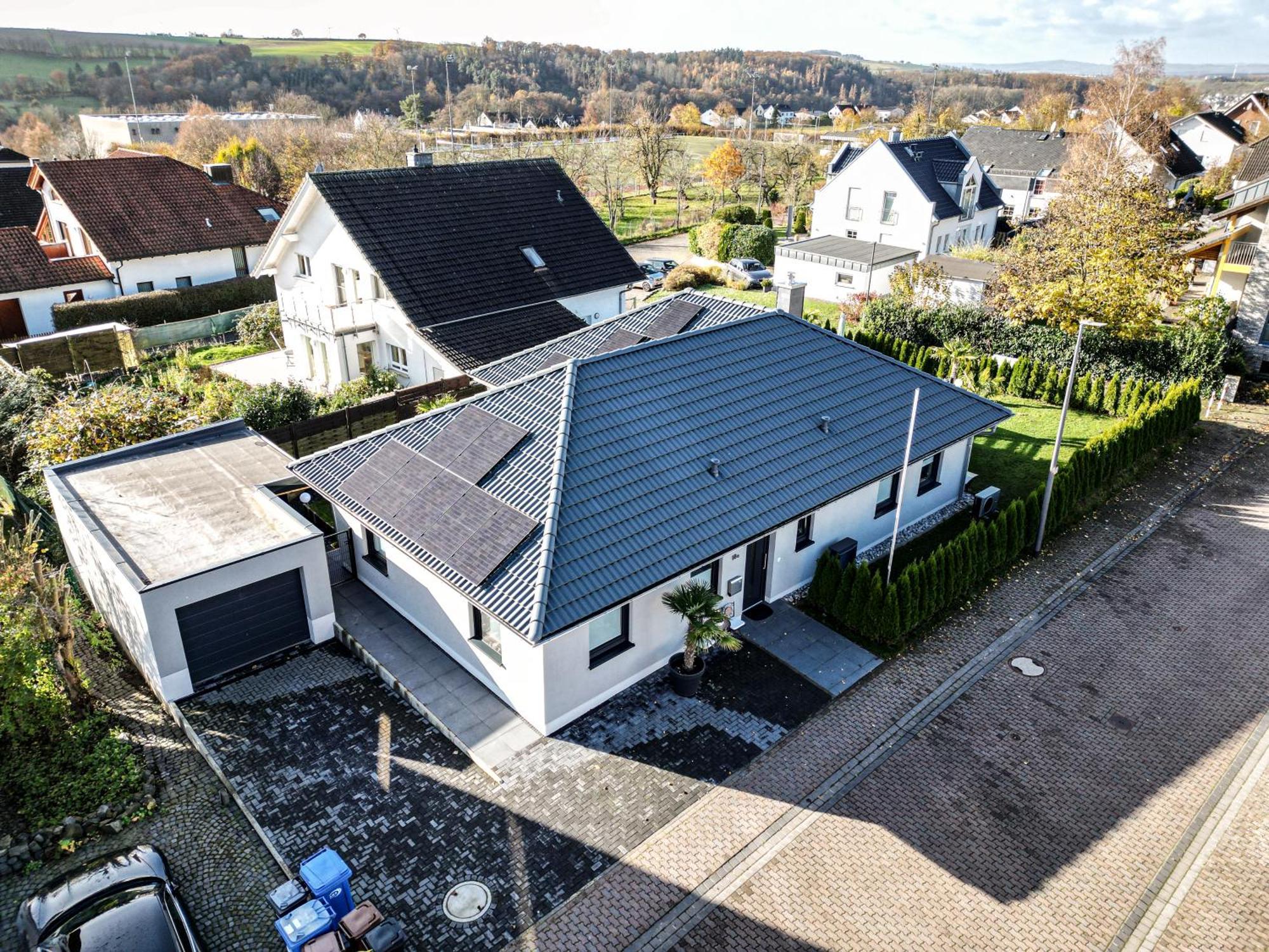 Grosszuegige Unterkunft Mit Terrasse Oberbrechen Exterior foto